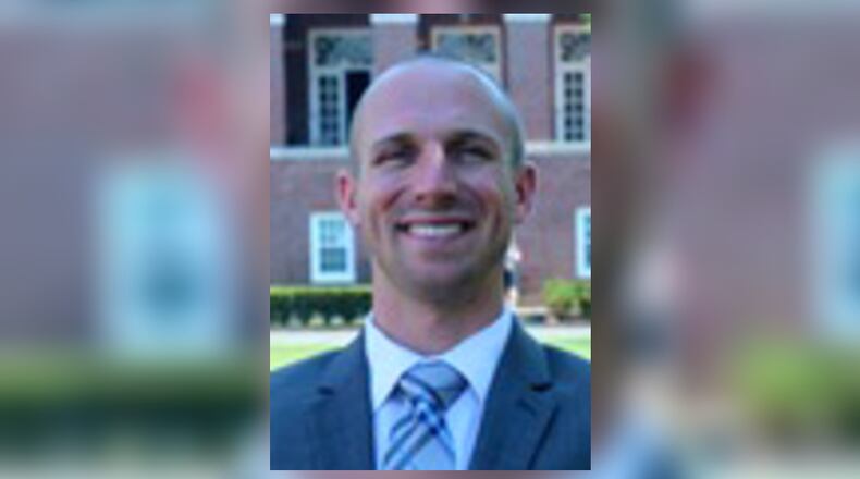 Chris Heaton, a Harvard University diving coach, was previously director of the Moss Farms Diving facility in Moultrie, Ga.