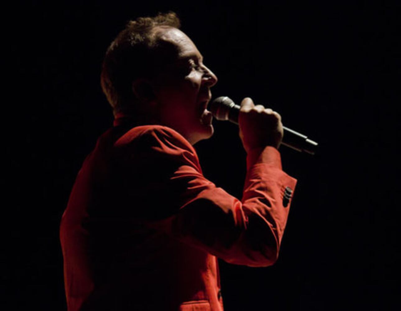 B-52s celebrate 35 years at Fox Theatre