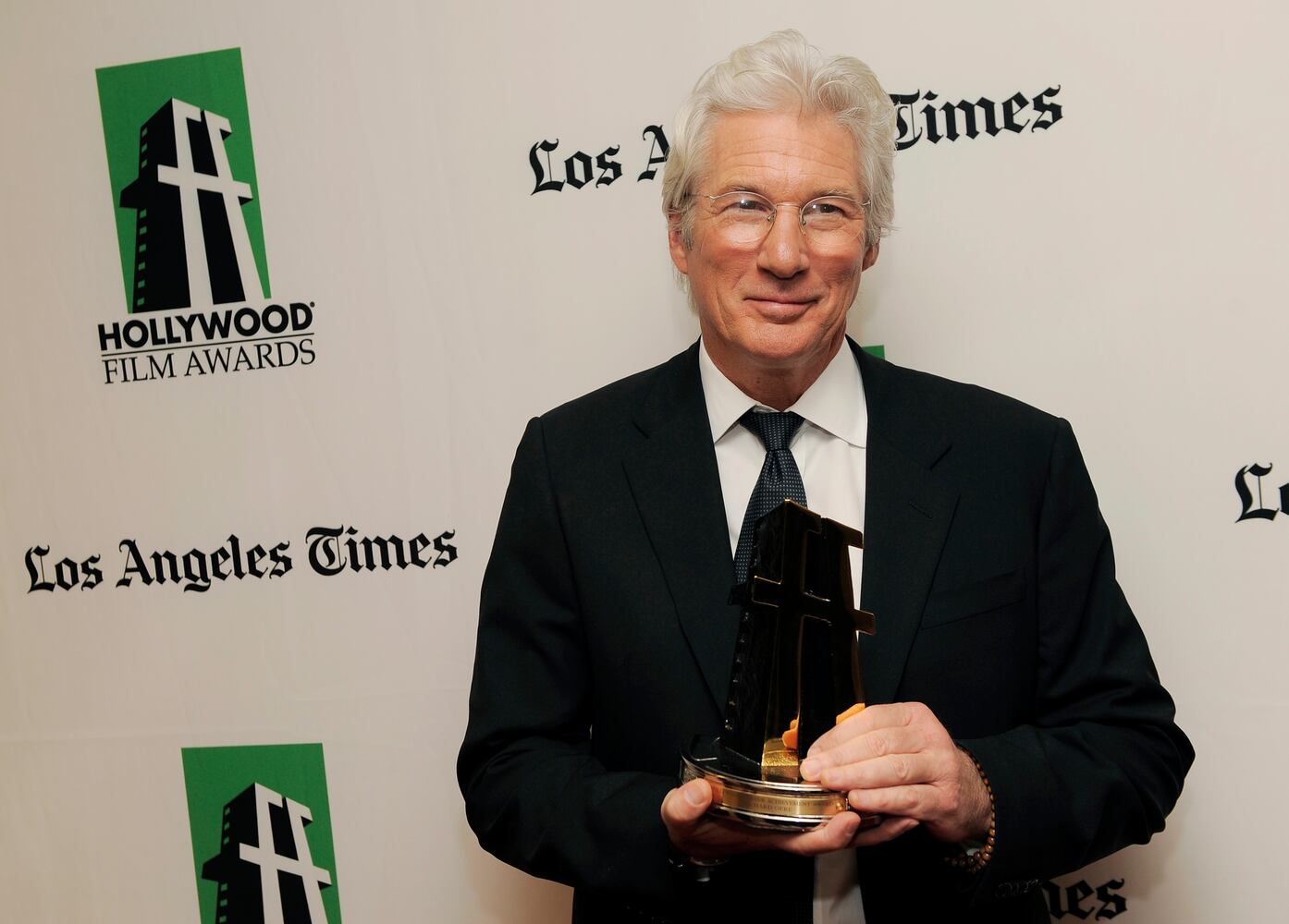 Ben Affleck, Robert De Niro honored