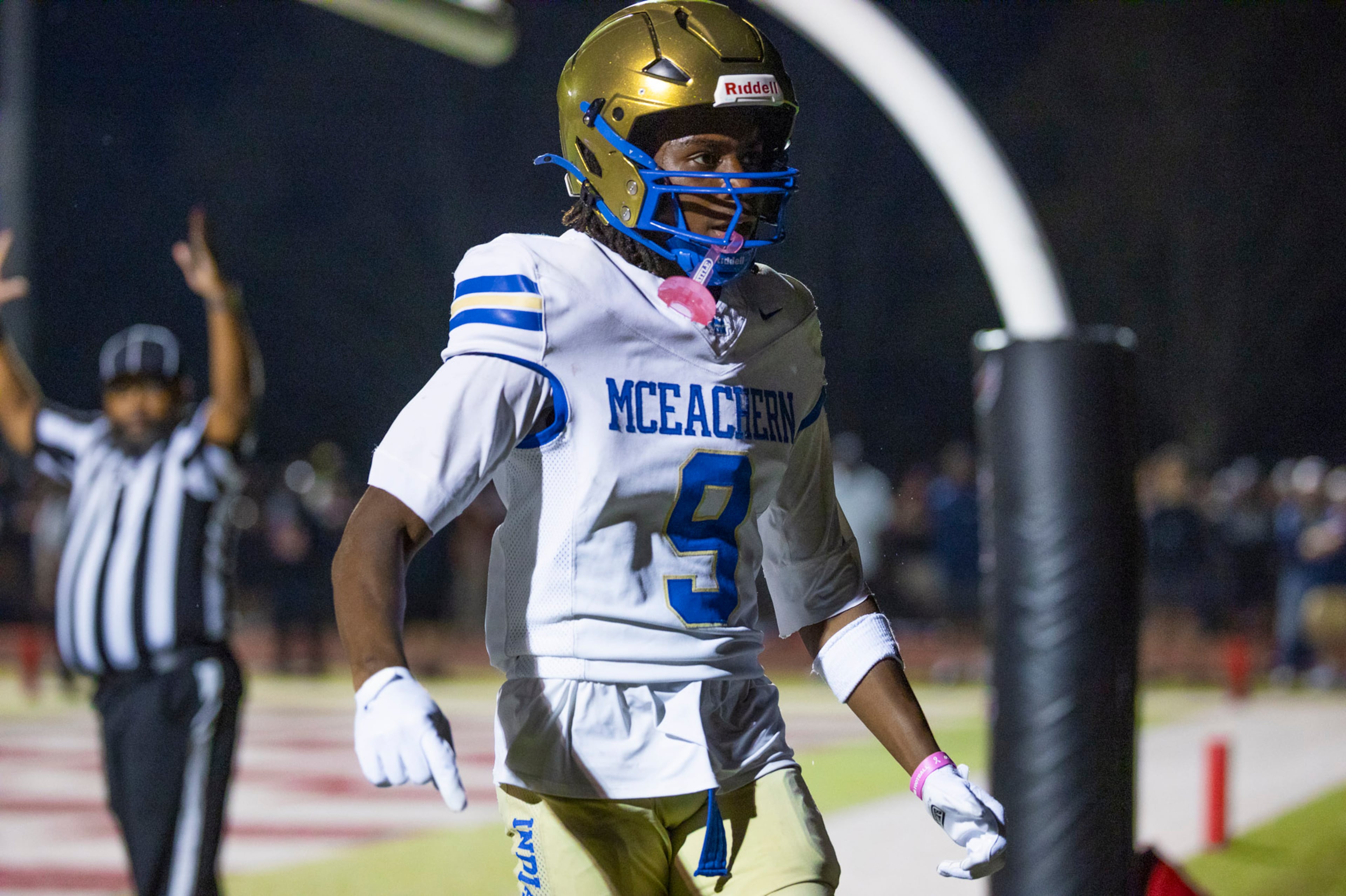 McEachern ATH Jacorey Shockley (9) celebrates a touchdown against Hillgrove at Cobb Energy Hillgrove Stadium in Powder Springs, GA on Friday, October 17th, 2025. (Oscar Guevara Saenz for the AJC)