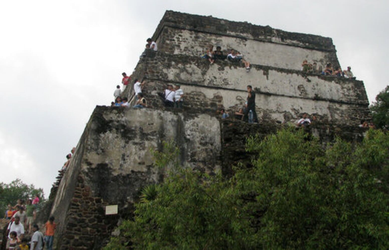 Mystical Mexican town of Tepoztlan helps destress tourists