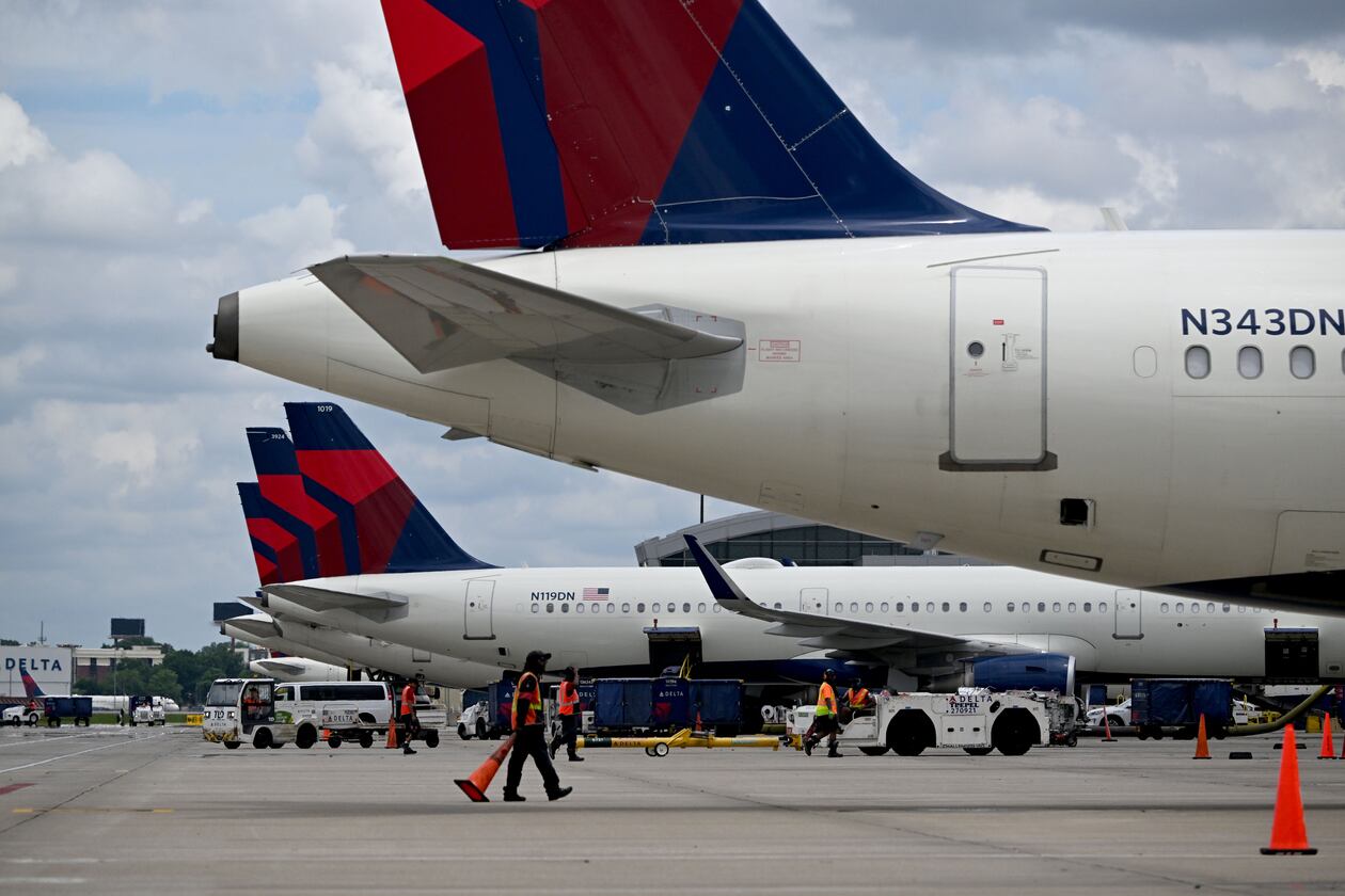 Delta airplanes prepare for takeoff from Hartsfield-Jackson Atlanta International Airport on Thursday, May 28, 2026. Airlines have been increasing fares as demand for travel continues. (Hyosub Shin/AJC)