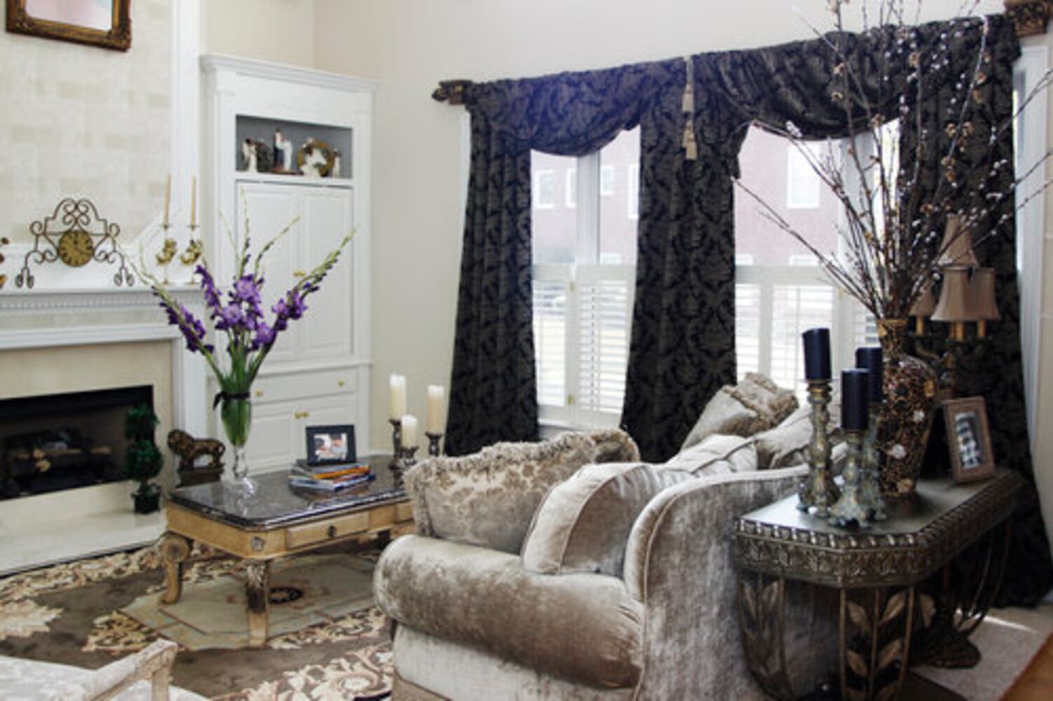 Housewife' Phaedra Parks mixes luxury, chicness