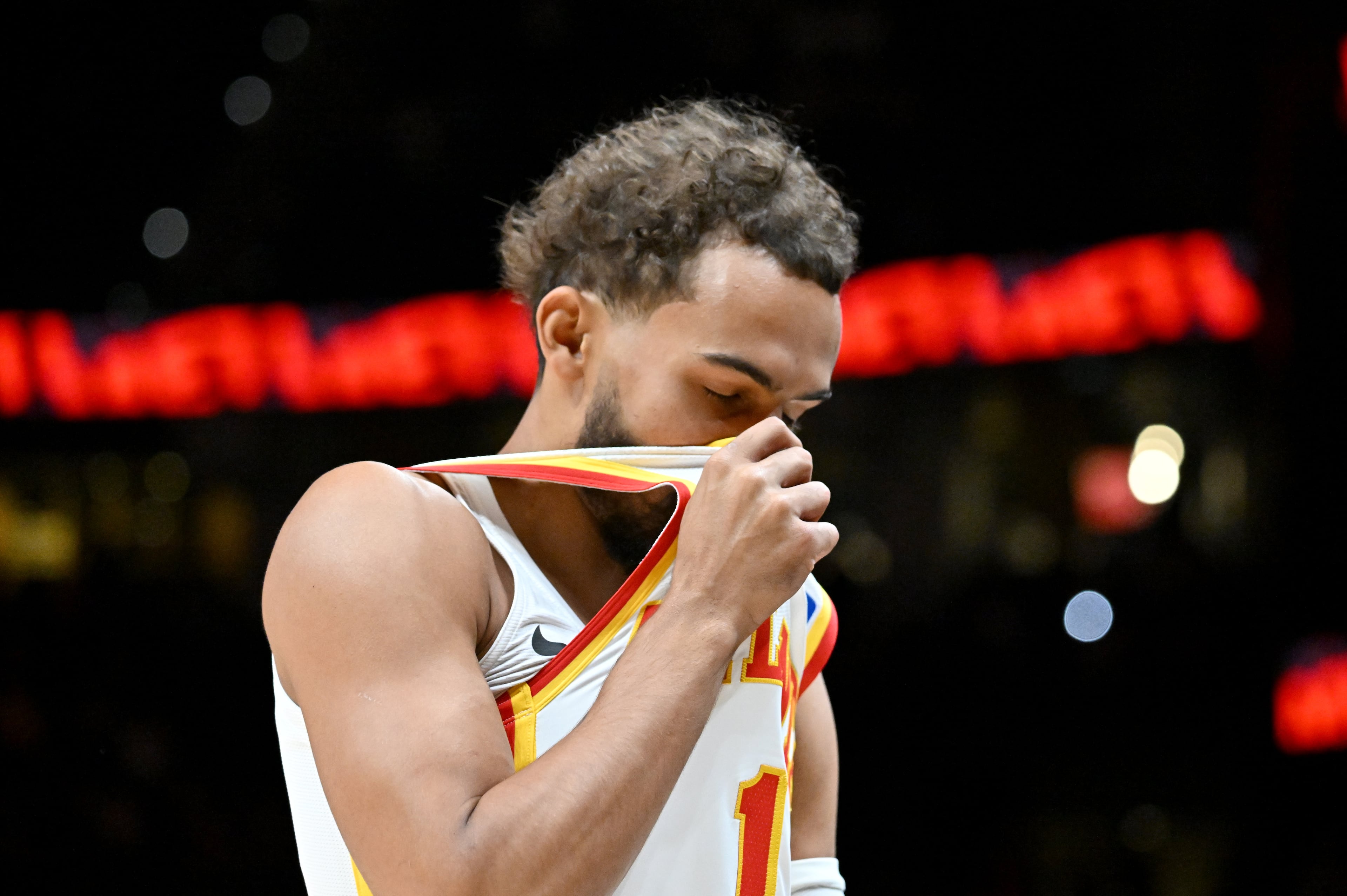 Hawks vs Rockets exhibition game