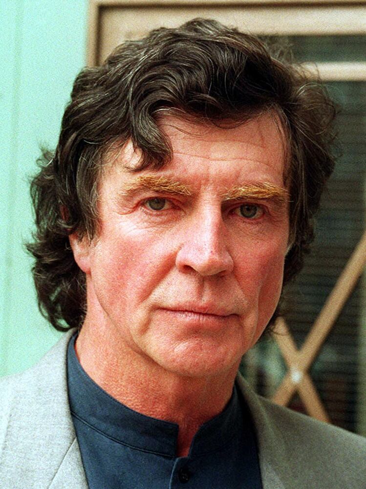Alan Bates as Jennings in "Gosford Park"