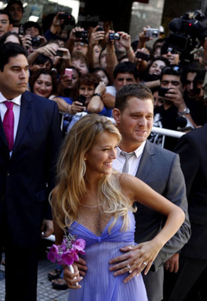 Michael Buble weds TV star Luisana Lopilato