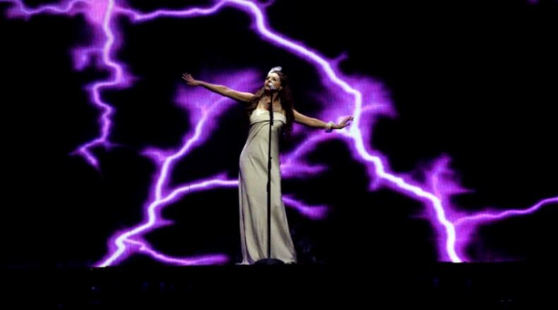 Sarah Brightman's show was heavy on Broadway-esque effects.