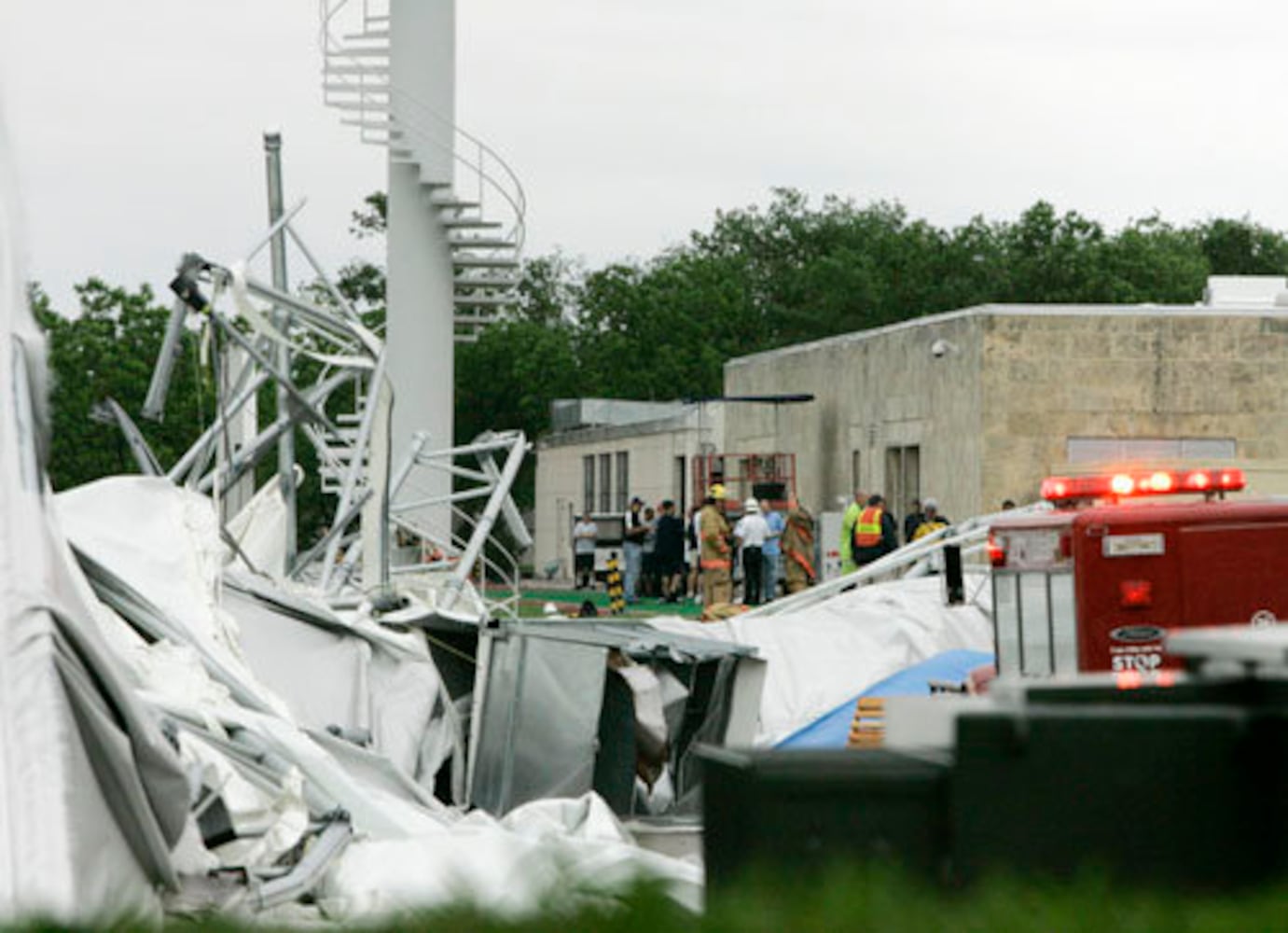 NFL Photos: Cowboys' practice facility collapses