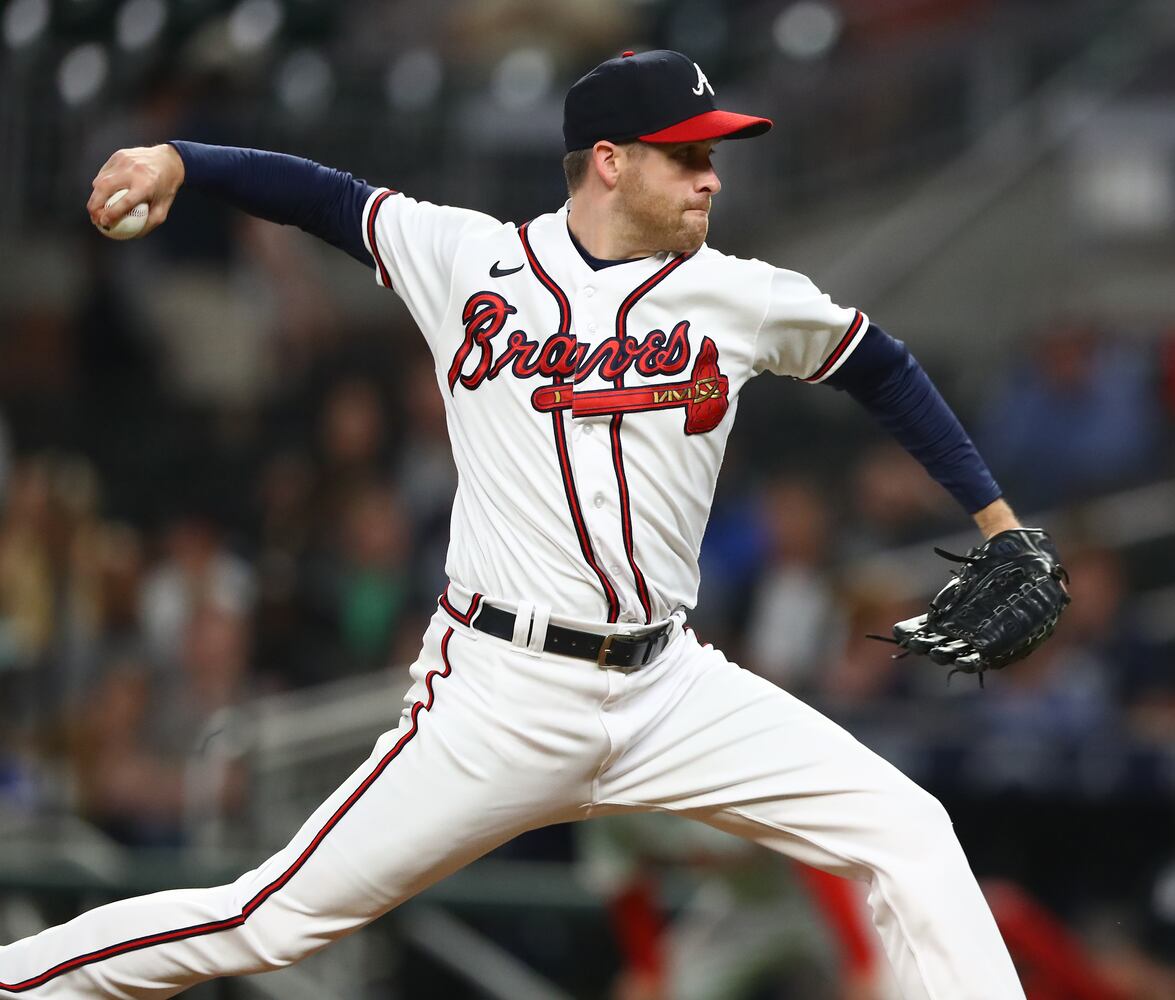 BRAVES PHOTO