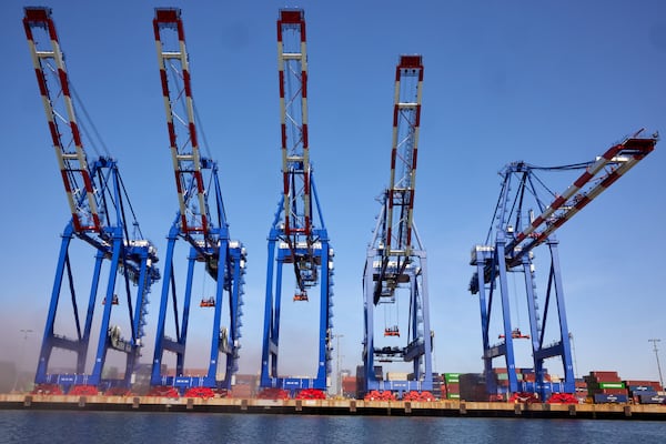 
                        FILE — Cranes at the Port of Los Angeles on April 7, 2025. Beijing says it will meet with American officials to discuss trade, but has warned Washington against using the engagement to ratchet up pressure on China. (Maggie Shannon/The New York Times)
                      