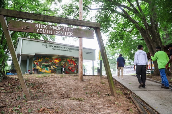 CEO and Co-Founder of Dream Builders of Atlanta Darrell Jay Johnson and students walk to the Rick McDevitt Youth Center in Atlanta on Monday, June 8, 2026. (Abbey Cutrer/AJC)