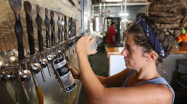 Growlers, or draft beer to go, could be sold by grocery stores and restaurants under an ordinance amendment approved by the Johns Creek City Council.