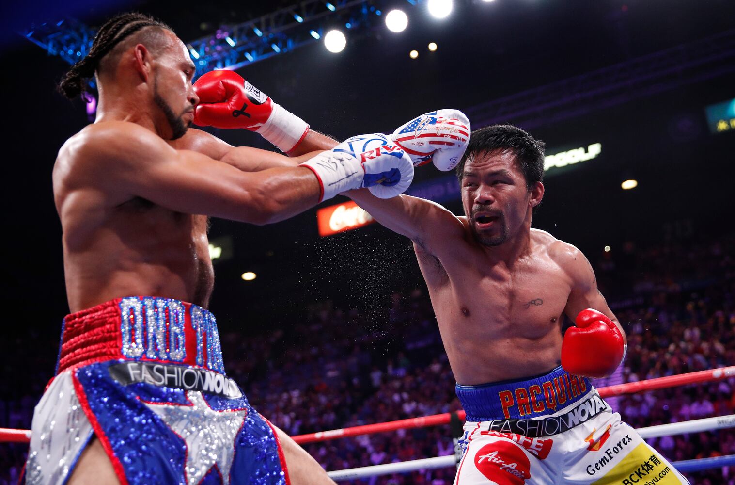 Pacquiao beats Keith Thurman