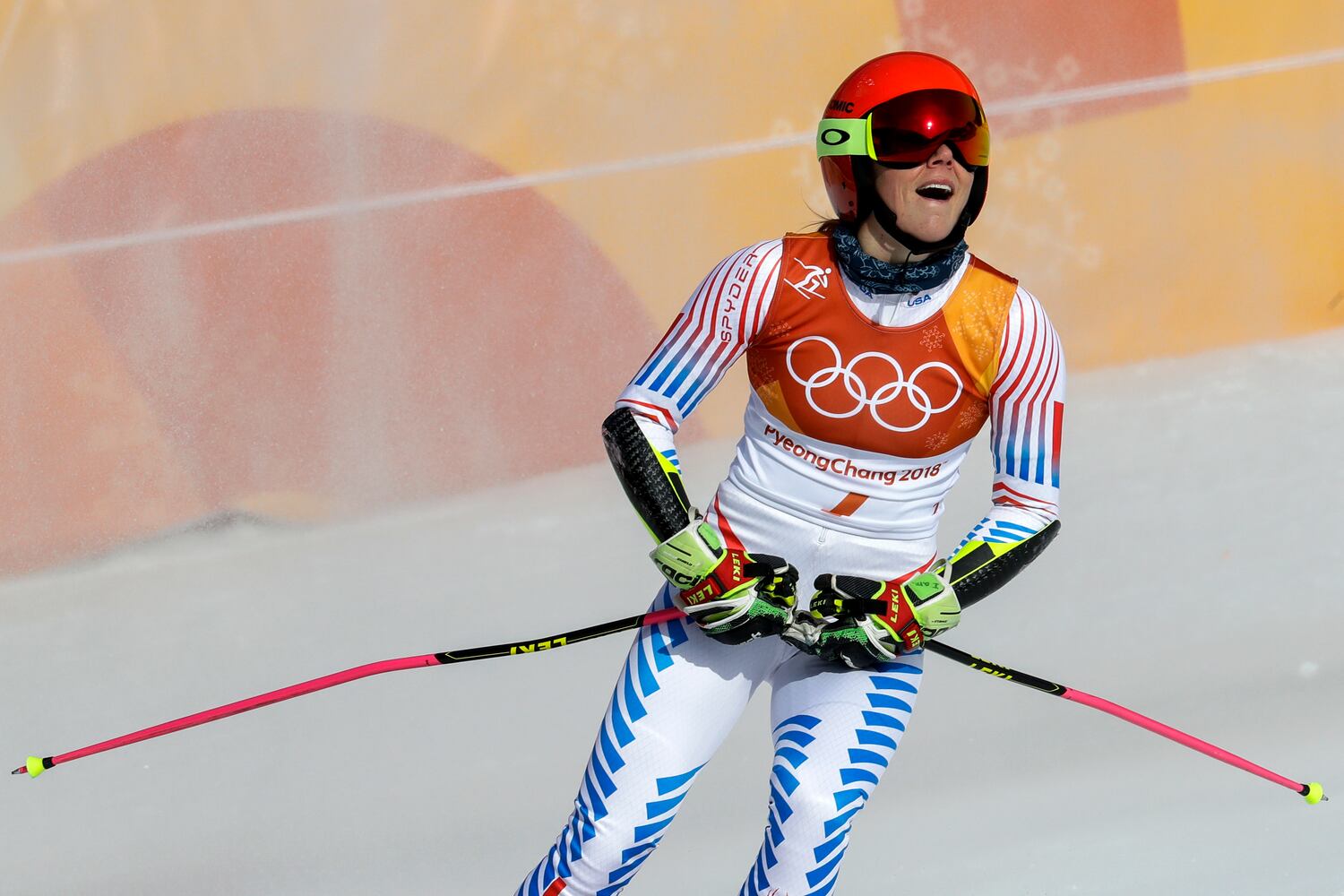 Mikaela Shiffrin wins gold in women's giant slalom