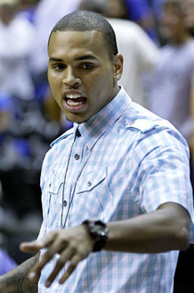 Rihanna vs. Chris Brown at Lakers vs. Magic
