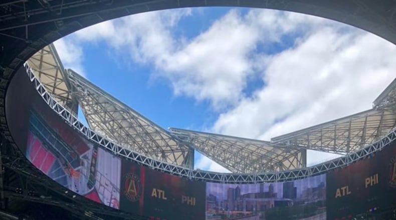 Mercedes-Benz Stadium's retractable roof caused major complications during the construction of the stadium. (AJC file photo)