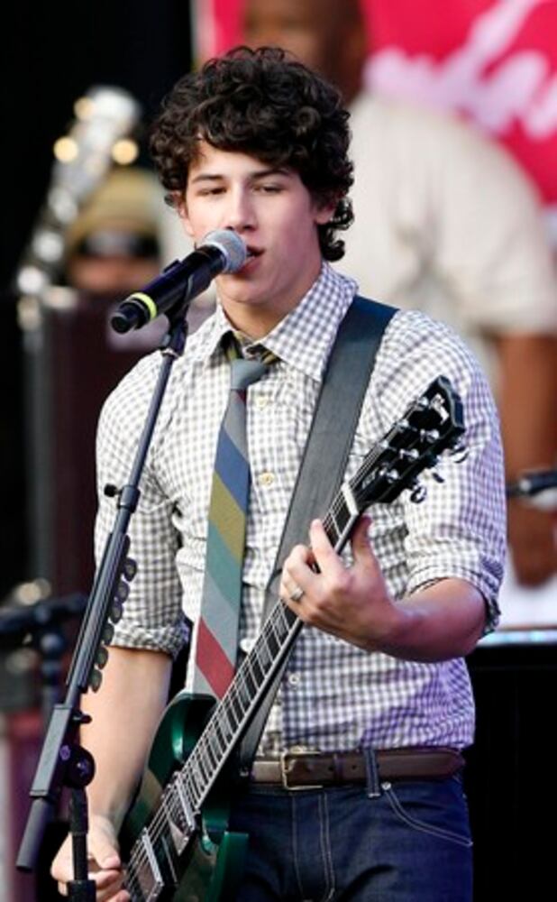 Wango Tango draws diverse musicians