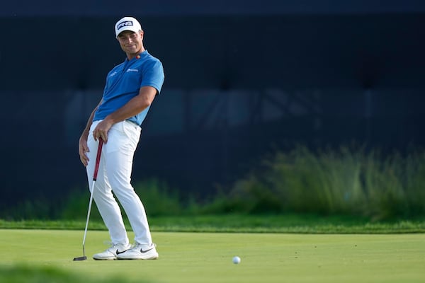 Viktor Hovland, of Norway, reacts after missing a putt on the 13th hole during the third round of the U.S. Open golf tournament at Oakmont Country Club Saturday, June 14, 2025, in Oakmont, Pa. (AP Photo/Charlie Riedel)