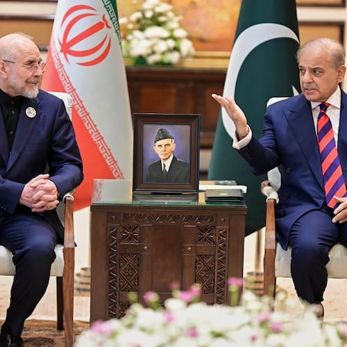 In this photo released by the Pakistan Prime Minister Office, Iran's Parliament Speaker Mohammad Bagher Ghalibaf, left, meets with hand with Pakistani Prime Minister Shehbaz Sharif, in Islamabad, Pakistan, Saturday, April 11, 2026 (Pakistan Prime Minister Office via AP)