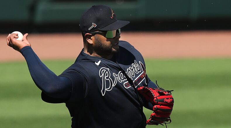 Atlanta Braves Pablo Sandoval works third base during the first full-squad workout Tuesday, Feb. 23, 2021, at CoolToday Park in North Port, Fla. (Curtis Compton / Curtis.Compton@ajc.com)