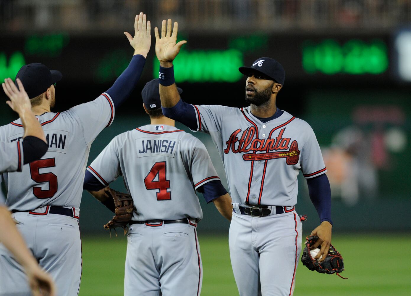 Road trip! Braves off to meet Mets