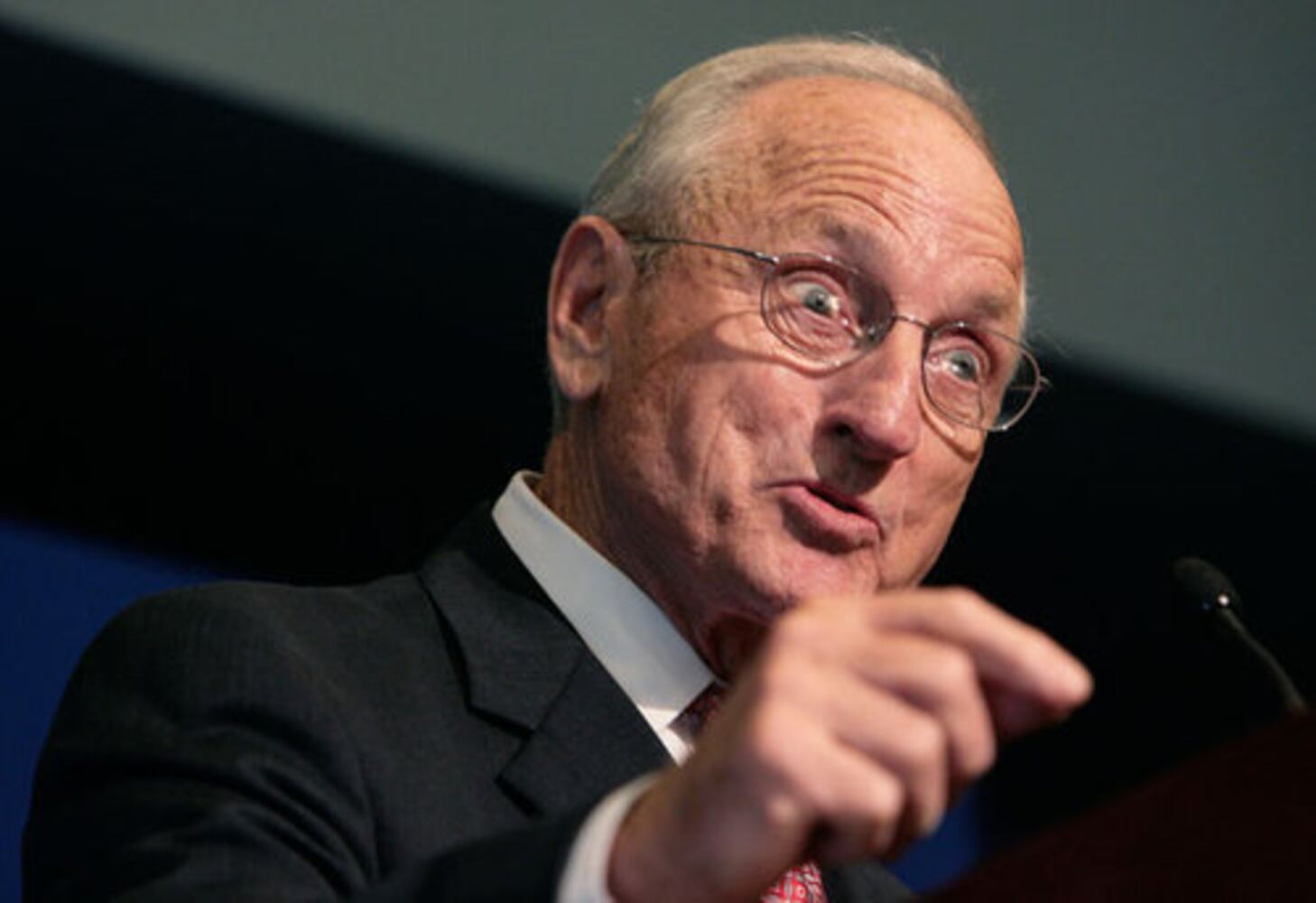 Former UGA coach Vince Dooley honored