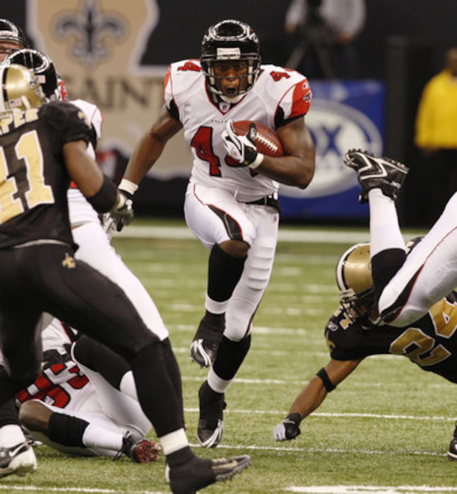 Falcons face Saints in New Orleans