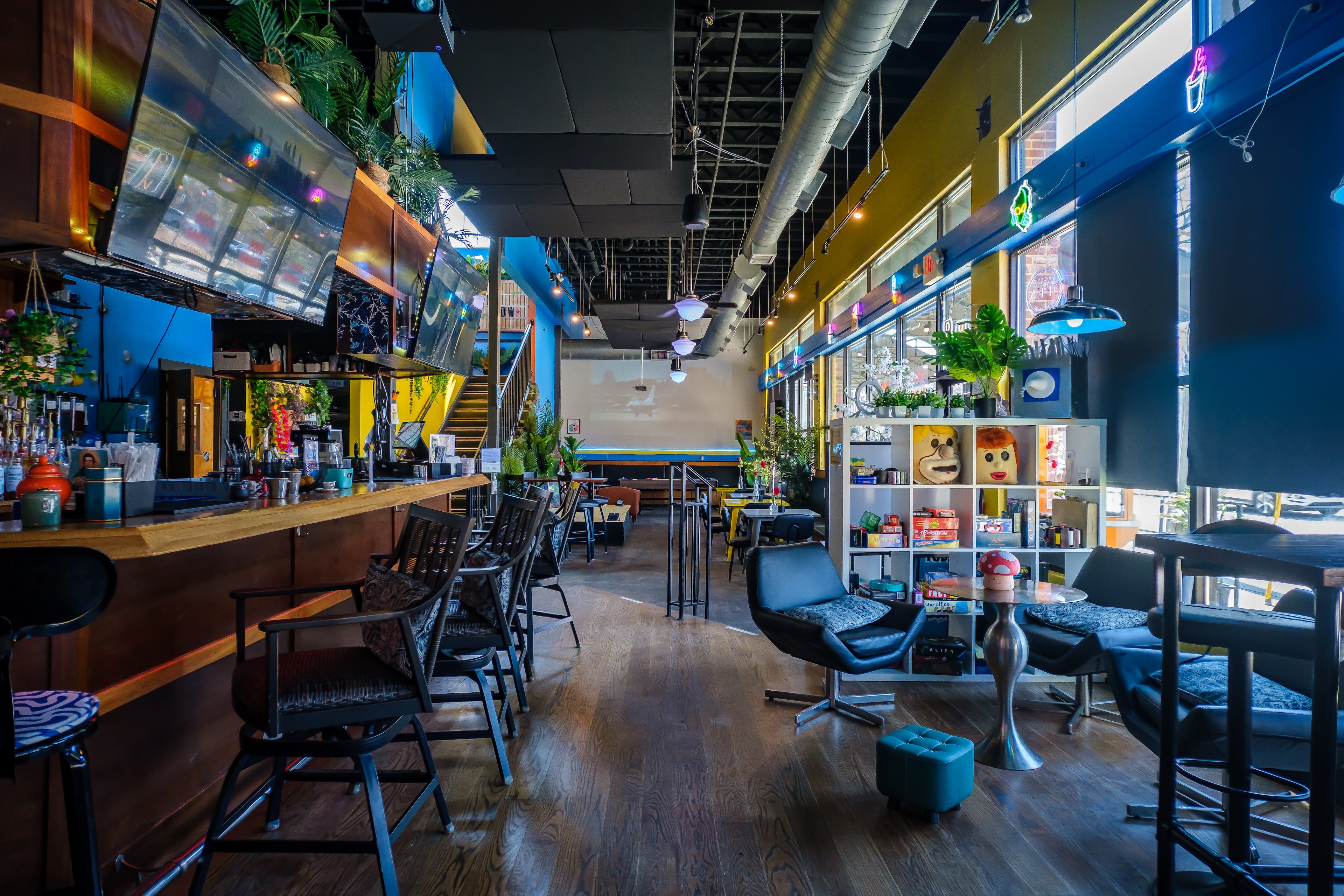 Tea'z Social's interior has plenty of games, seating and activities for customers to enjoy. Instead of serving alcohol, the bar offers kava. (Courtesy of Tea'z Social)