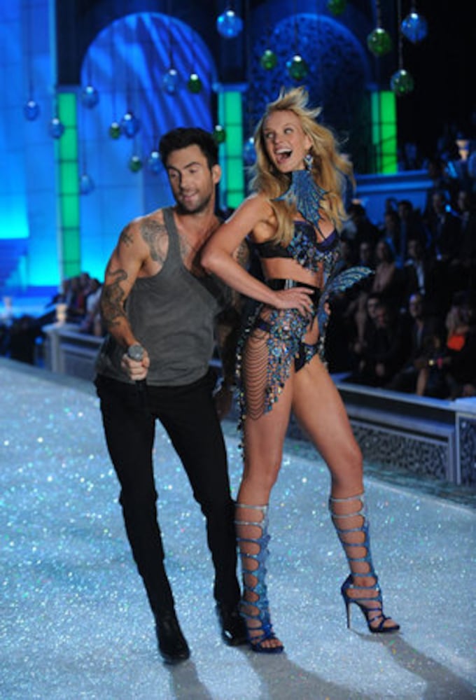 2011 Victoria's Secret fashion show