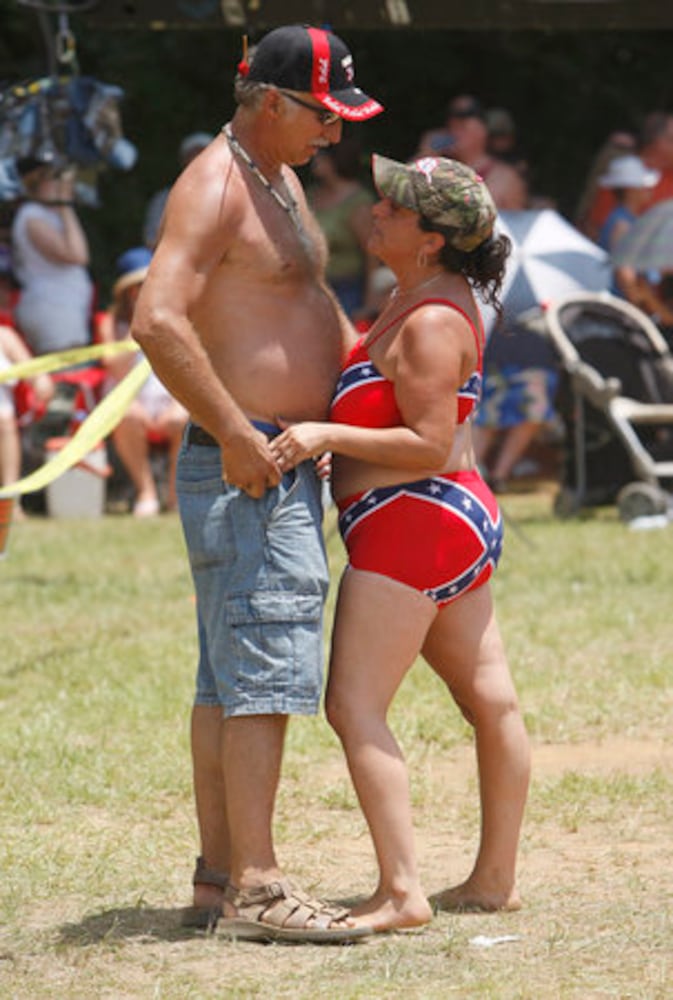 Toilet seat toss and more at Redneck Games
