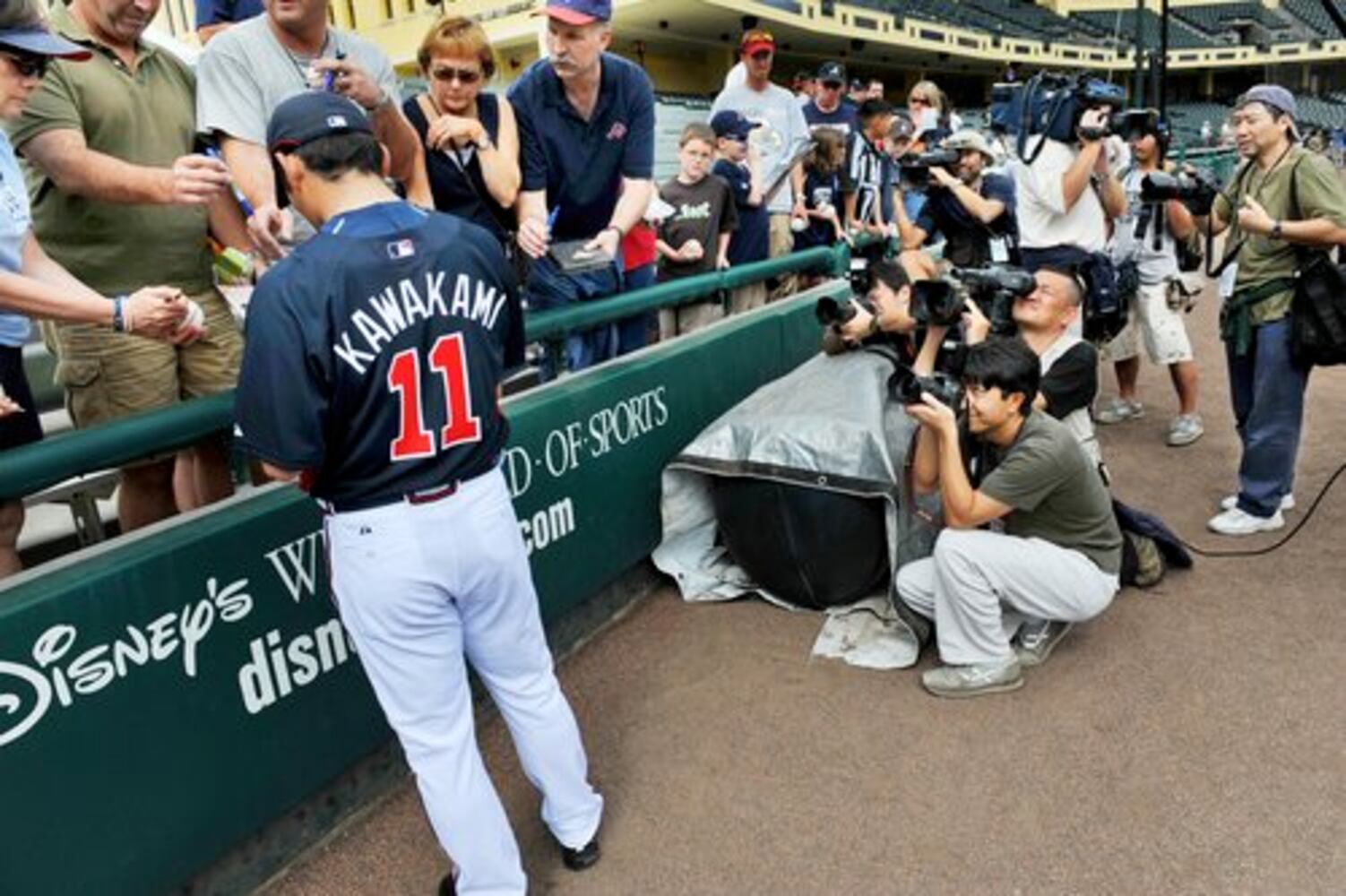 Braves spring training: Kawakami a big attraction