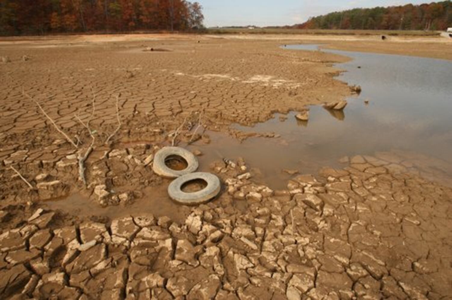 Sweetwater Creek reservoir splashing again