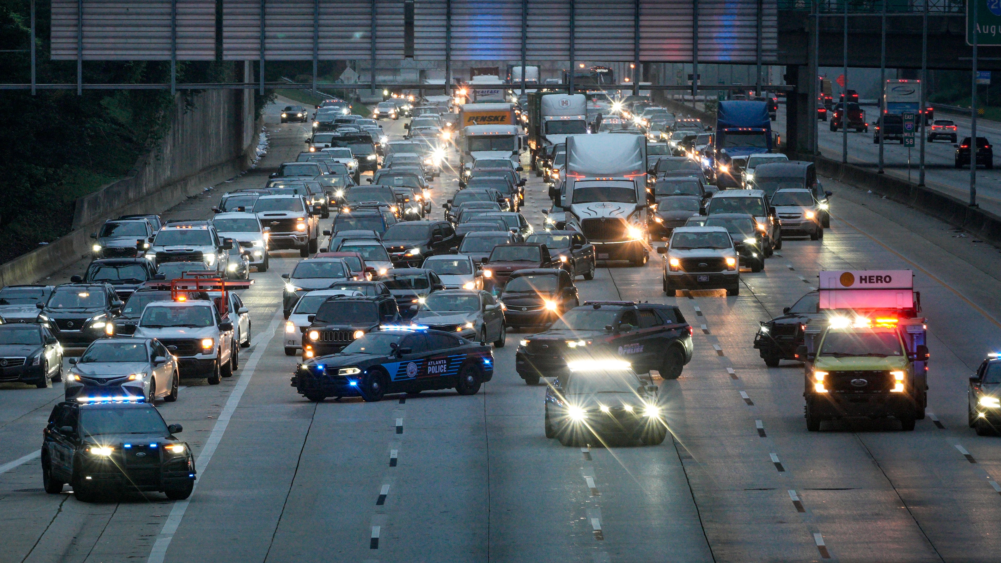 Lanes reopen after a fuel spill blocked I-20 West in Atlanta just before the Downtown Connector at the top of Friday morning’s commute. (Ben Hendren for the AJC)