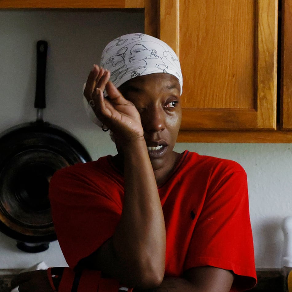 Danielle Russell wiped her tears as she continued to deal with problems in her apartment; even though the court ordered the Pavillion Place complex to make her home habitable, the opposite happened the facilities continued to deteriorate.
Miguel Martinez /miguel.martinezjimenez@ajc.com