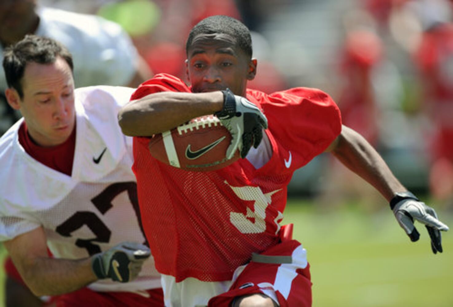 Bulldogs battle in G-Day scrimmage