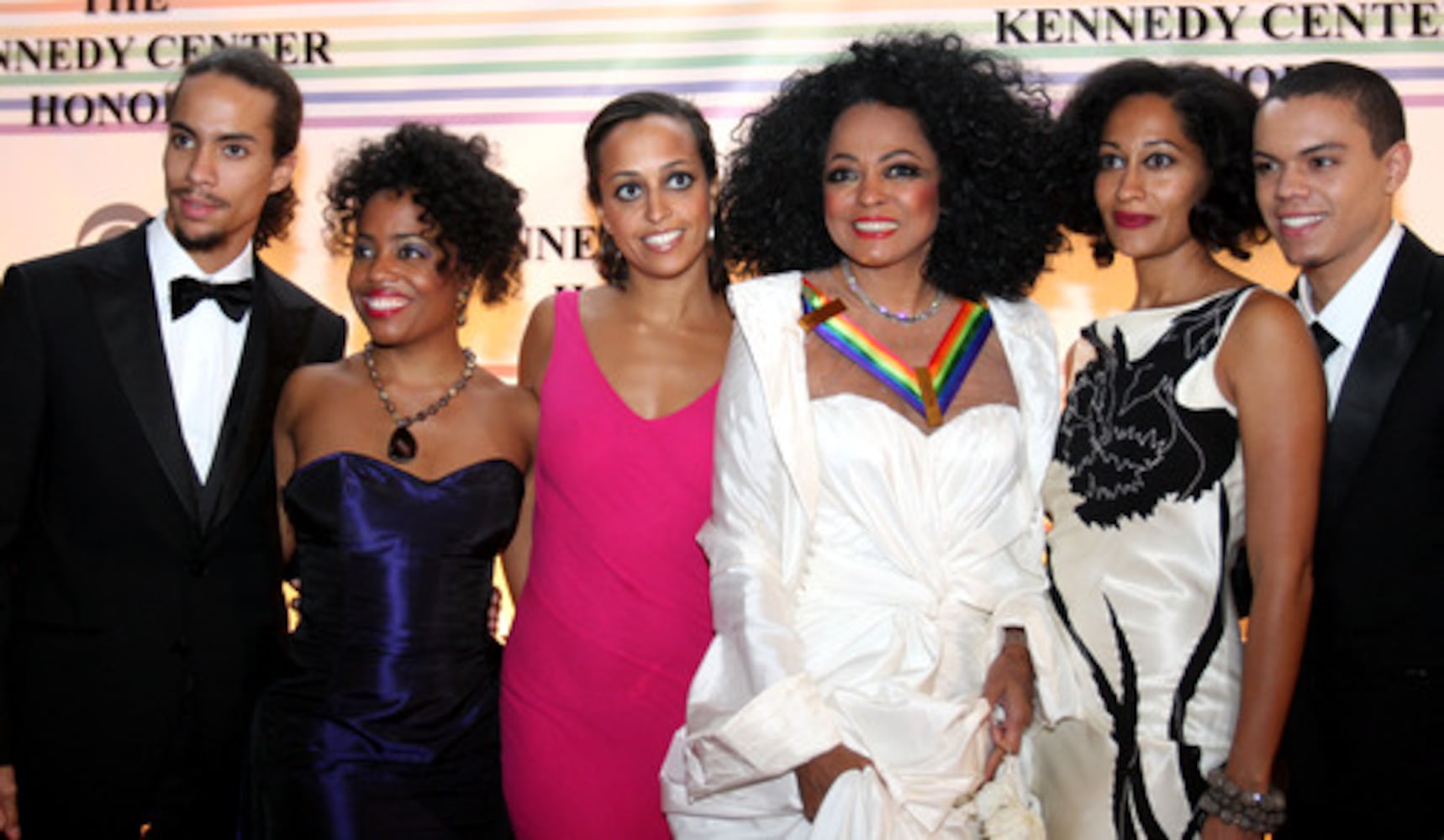 Stars turn out for Kennedy Center honors