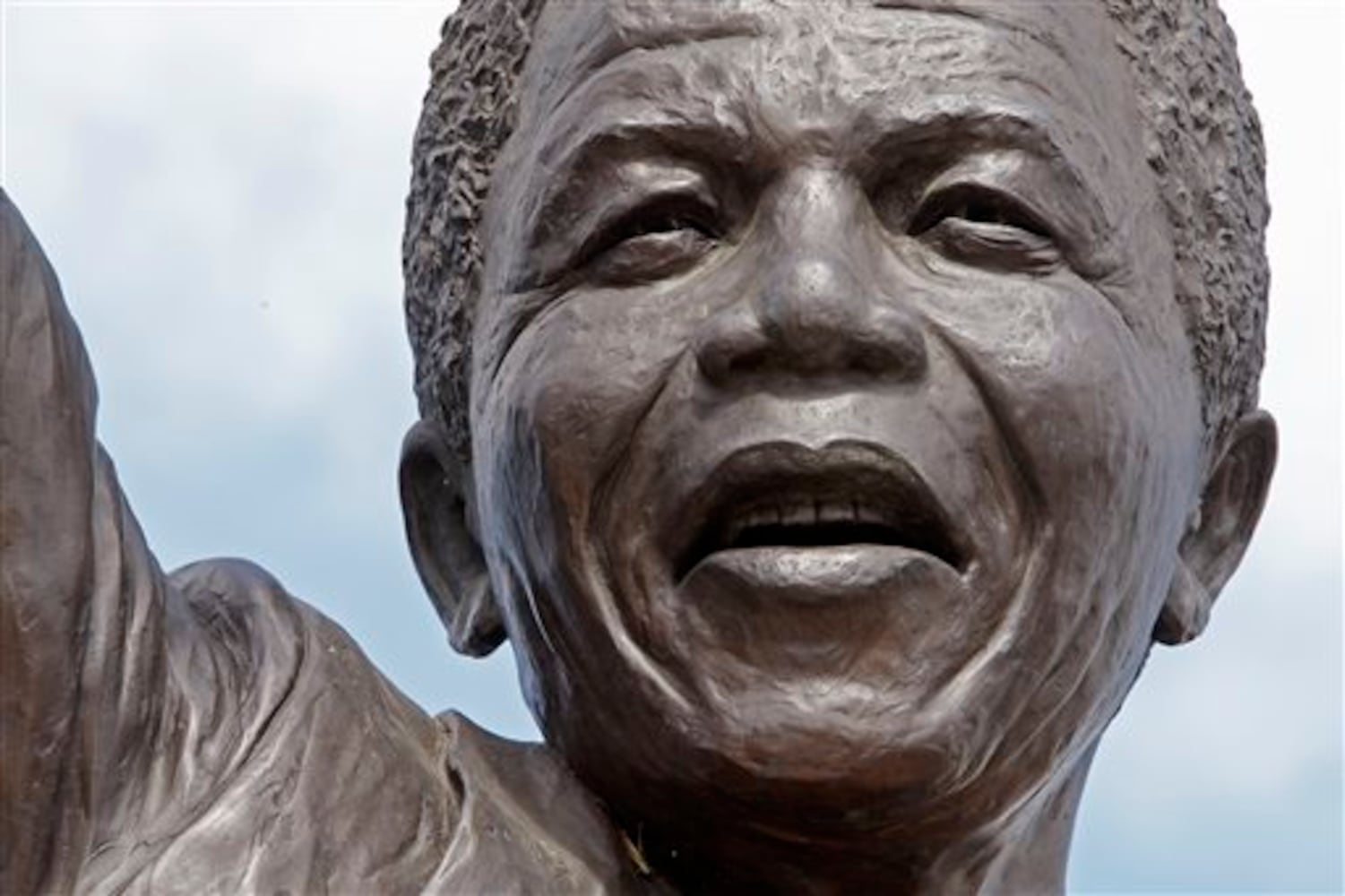 Artistic photos of Nelson Mandela around the world