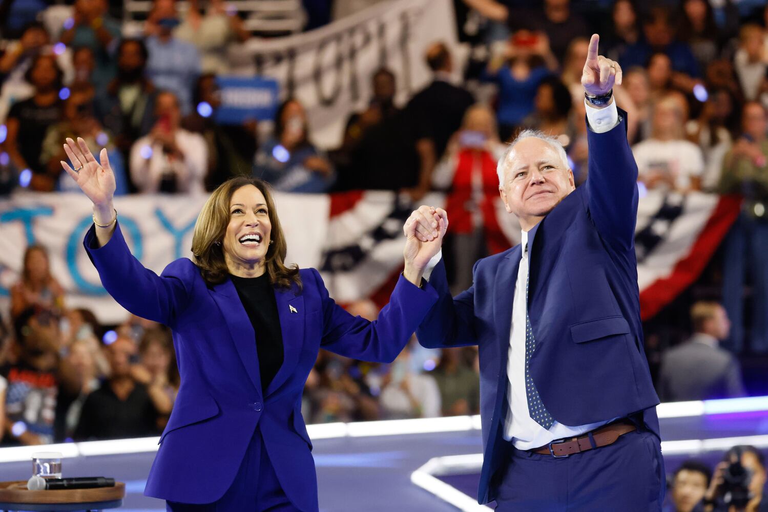 Vice President Kamala Harris and Governor Tim Walz rally