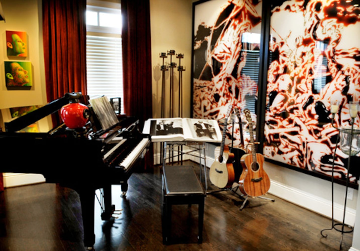 Photography sets tone for Ed Roland's retreat