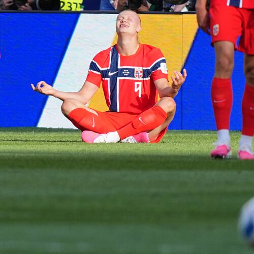 Norway's Erling Haaland celebrates scoring his side's opening goal during the World Cup Group I soccer match between Iraq and Norway in Foxborough, Mass., near Boston, Tuesday, June 16, 2026. (AP Photo/Martin Meissner)