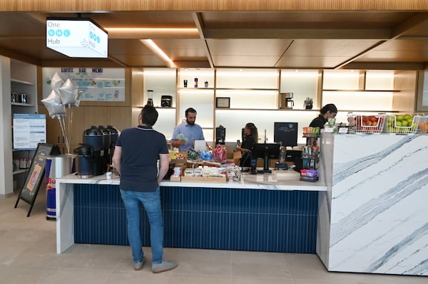 The cafeteria at Newell Brands' new global headquarters in the Queen tower at Concourse Office Park in Sandy Springs. (Hyosub Shin/AJC)