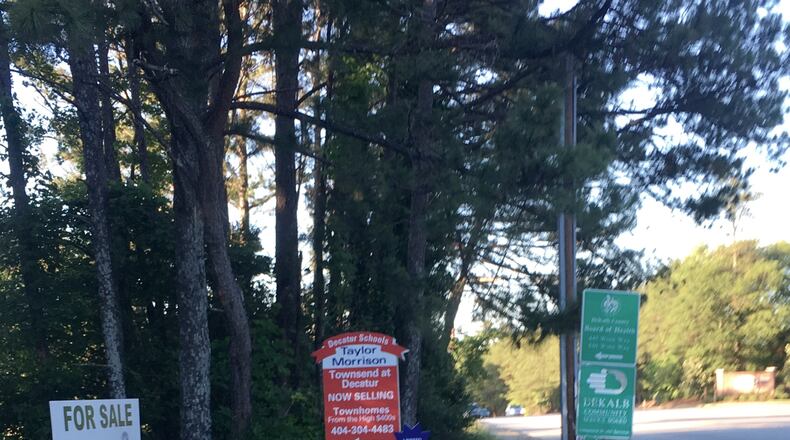 A portion of the two-acre triangle slated to become a 101-unit apartment complex in northeast Decatur. The Decatur Heights Neighborhood Association wants a traffic impact study for this project due to concerns about volume and speed of automobiles on North Arcadia Avenue (right) and Winn Way (foreground). Bill Banks for the AJC