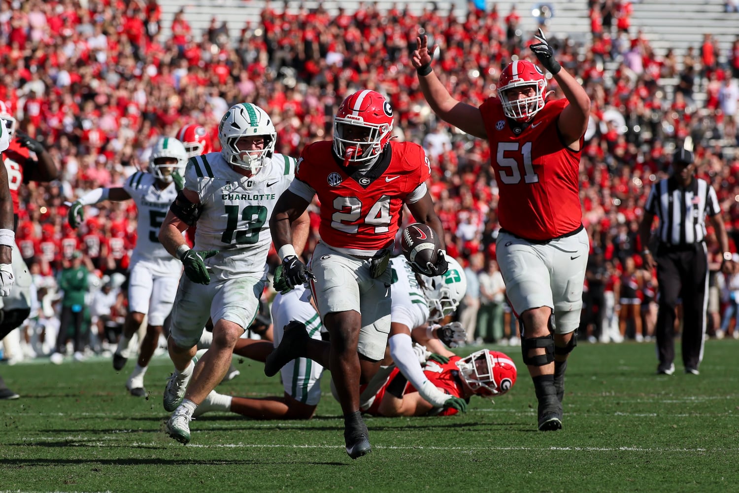 aajc 112225 uga charlotte football