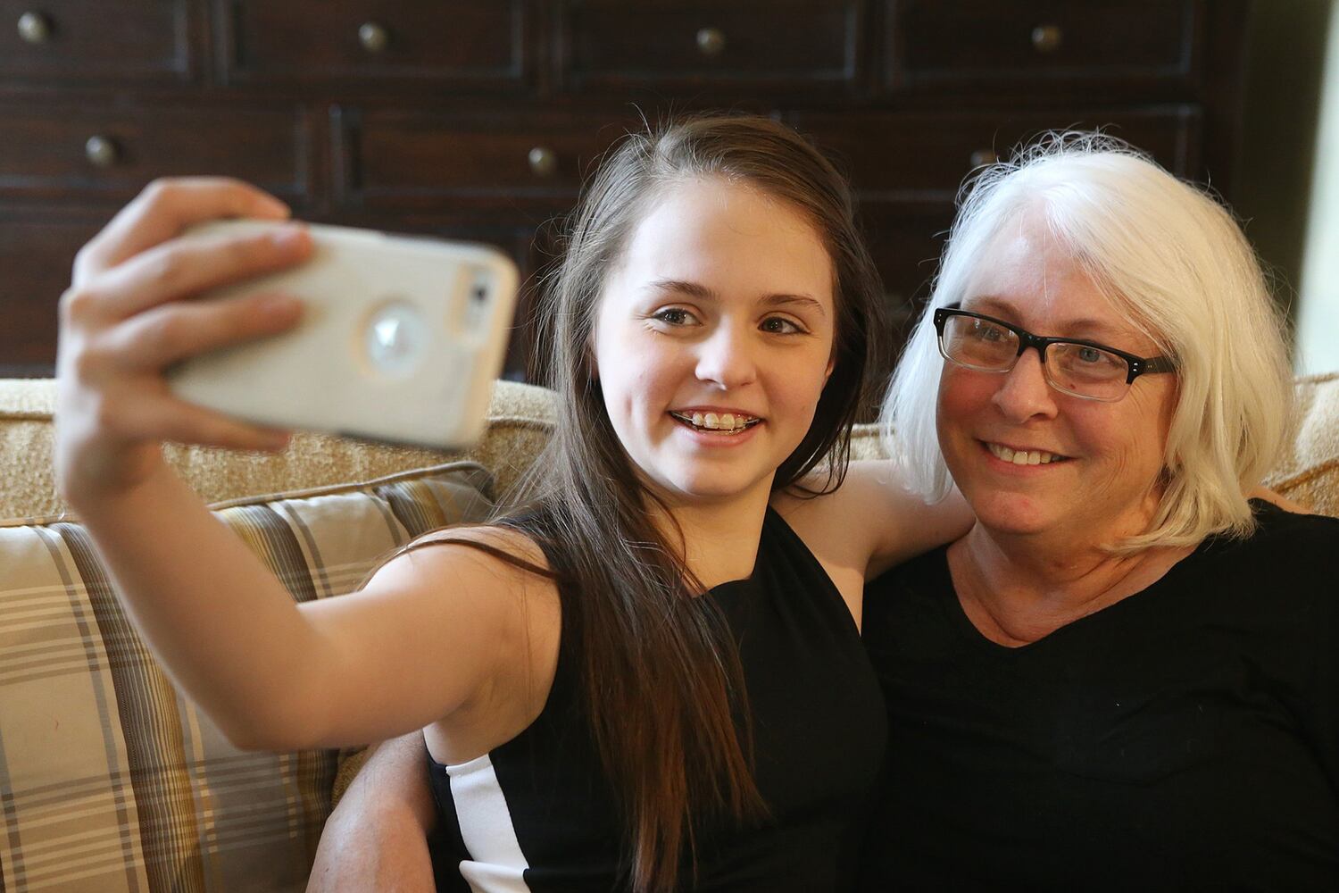 Sophie Edwards with mom
