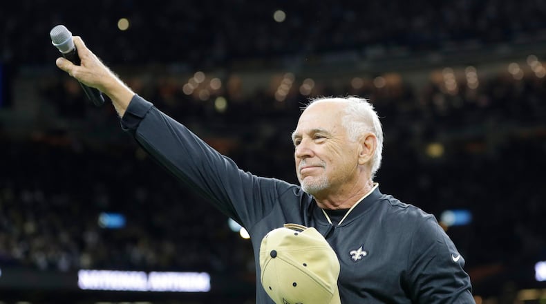 Jimmy Buffet sang the national anthem before Sunday's NFC Championship game in New Orleans.