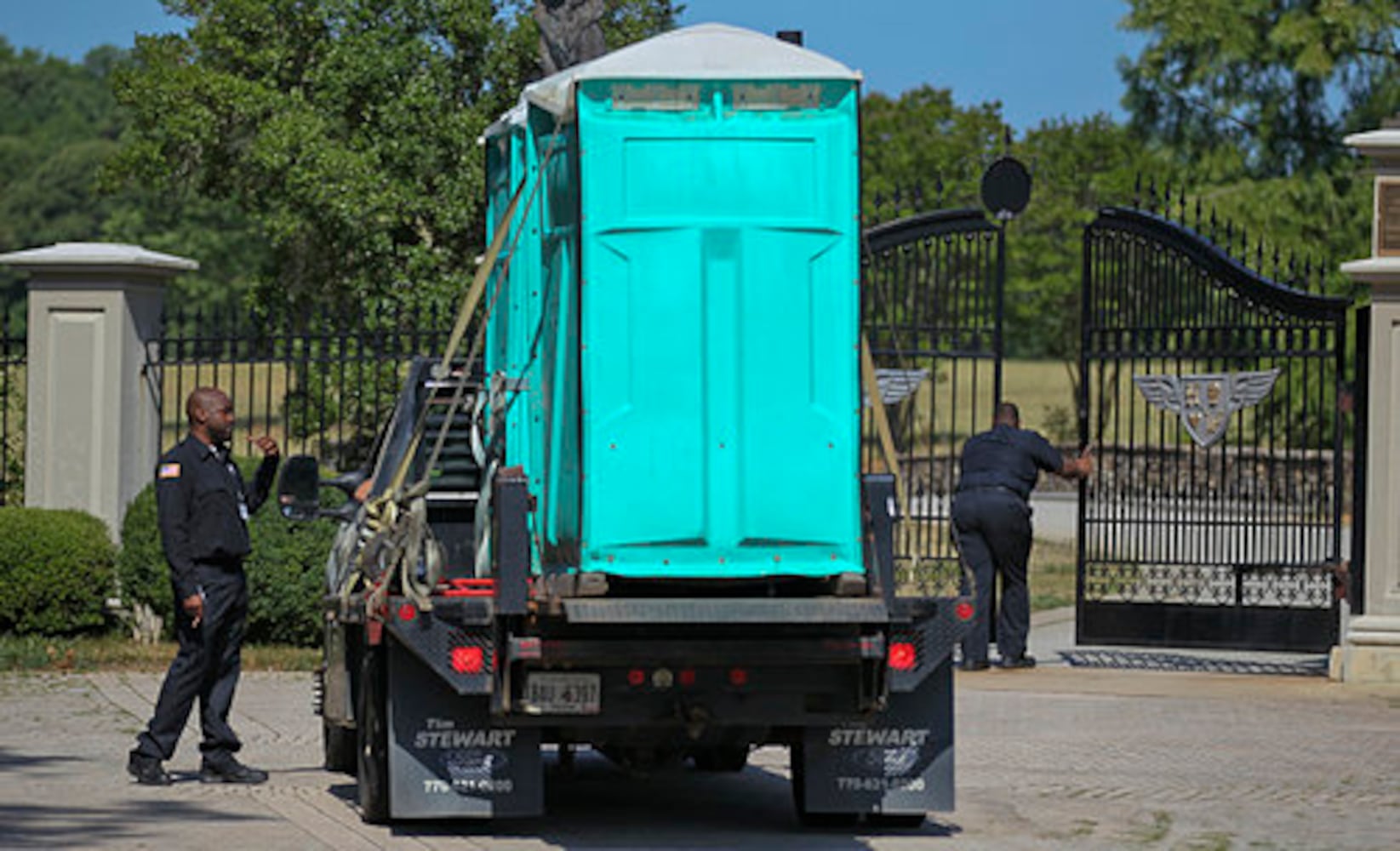 Holyfield moving out of Fayette mansion
