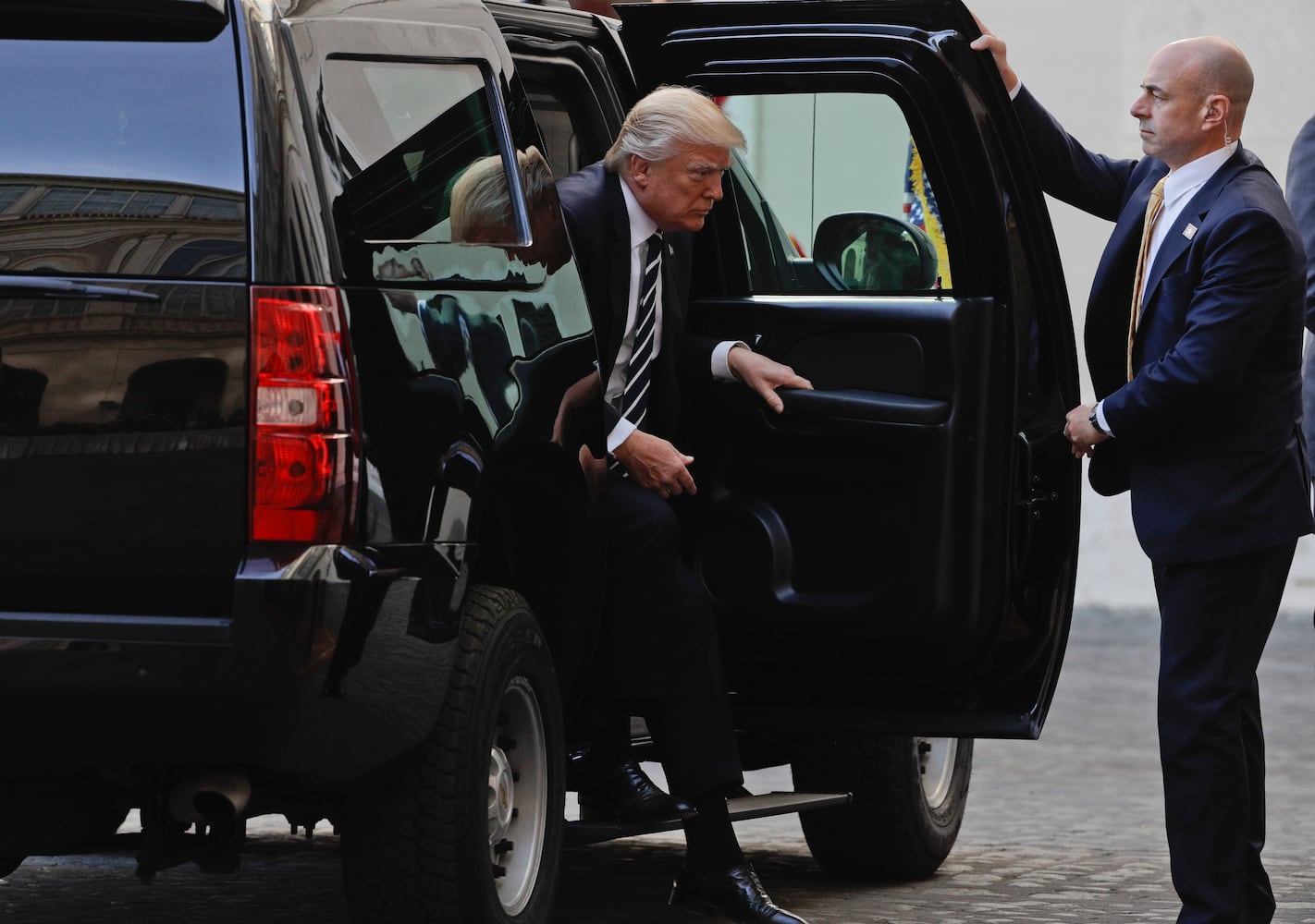 Trumps meet Pope Francis at Vatican