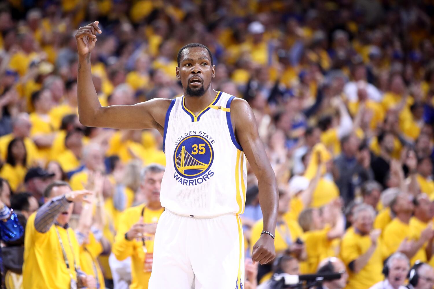 Photos: NBA Finals Game 5 - Cavaliers vs. Warriors