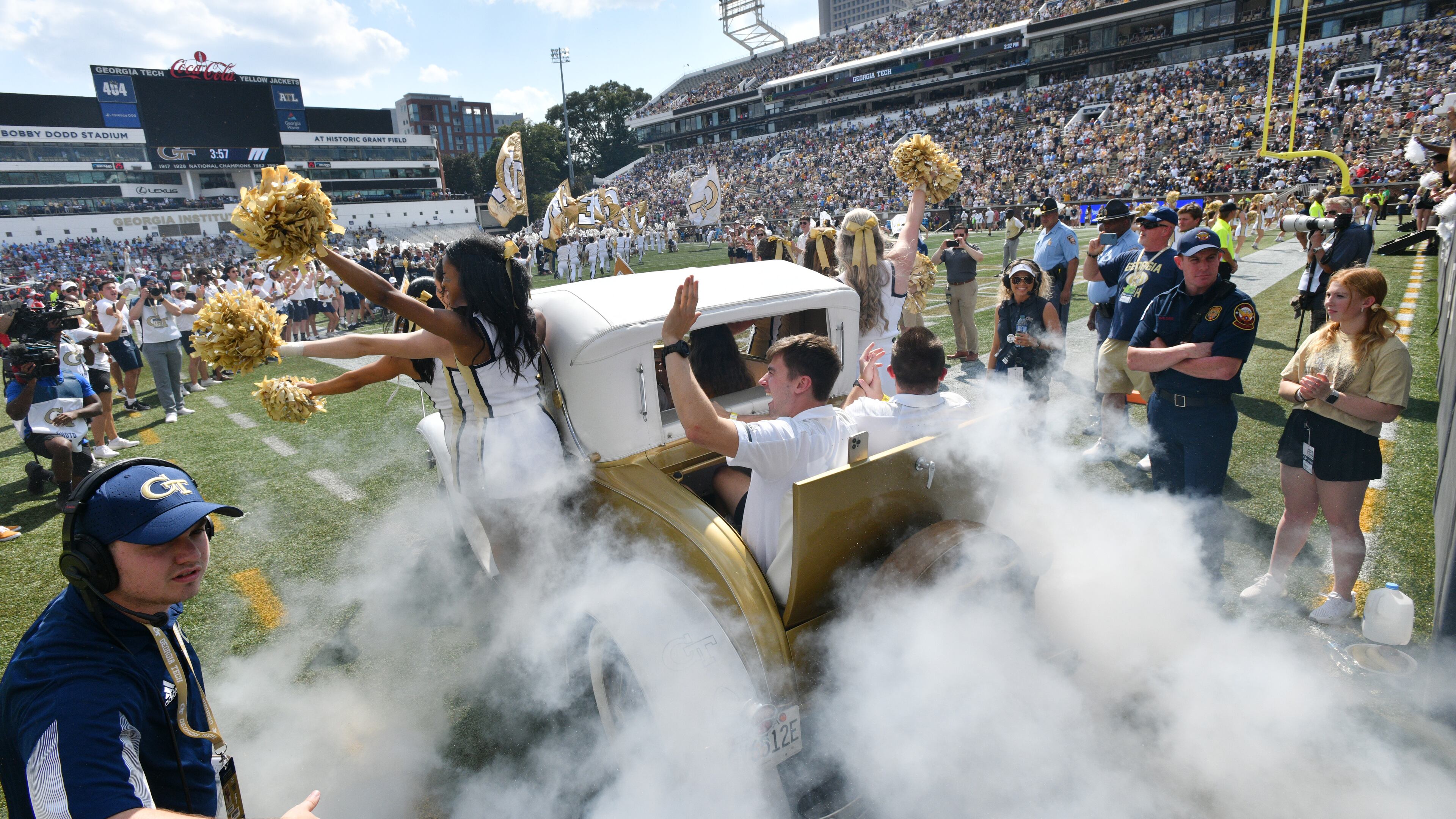 According to reports, Georgia Tech's got its 12th commit Wednesday for its 2026 football team. (Hyosub Shin/AJC)