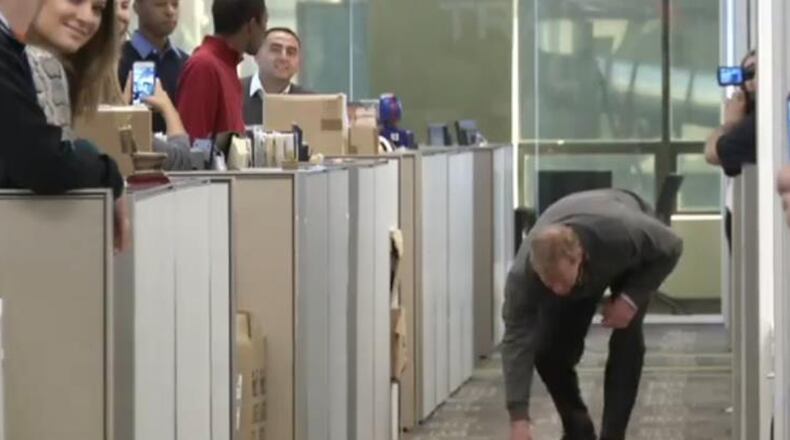 NFL Commissioner Roger Goodell gets set to run the 40 - in his work clothes - for charity.